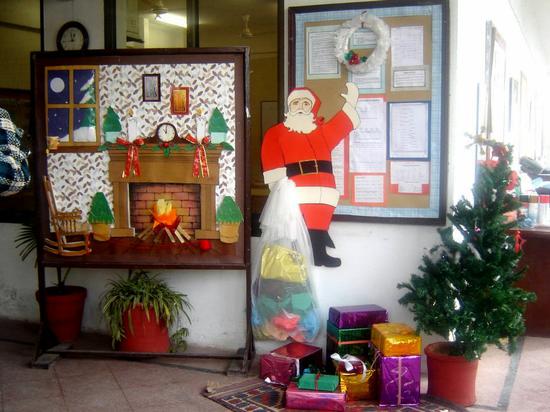 Winter and Christmas Bulletin Board Idea