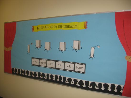 Hollywood Themed Reading Back To School Bulletin Board Idea